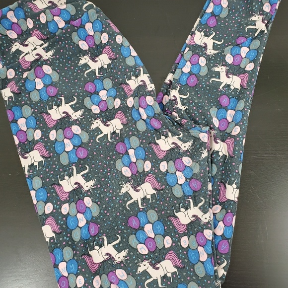 LuLaRoe Pants - LuLaRoe Tall and Curvy Unicorn Birthday Leggings